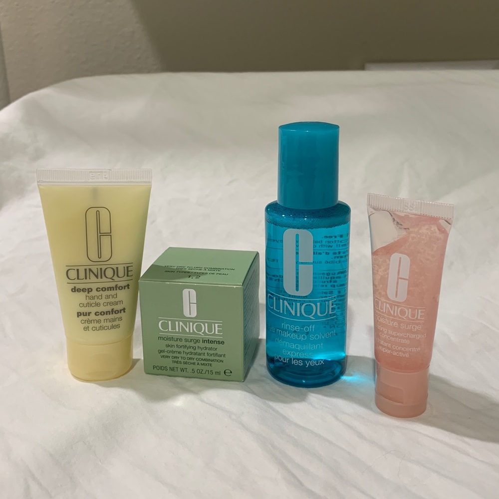 🌸 *Brand New* Clinique Skincare Bundle 🌸